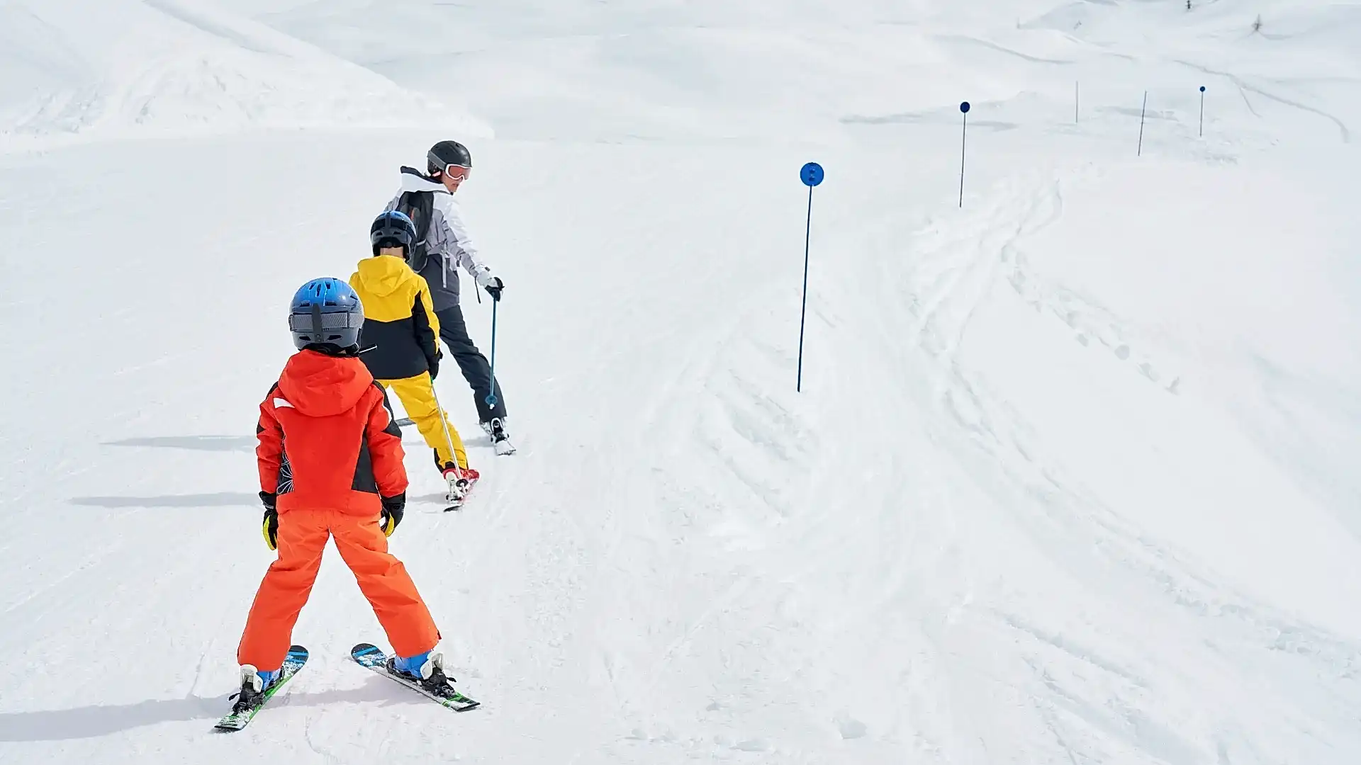 Çocuklar İçin Eğitimler 1 çocuklar için kayak ve board dersi